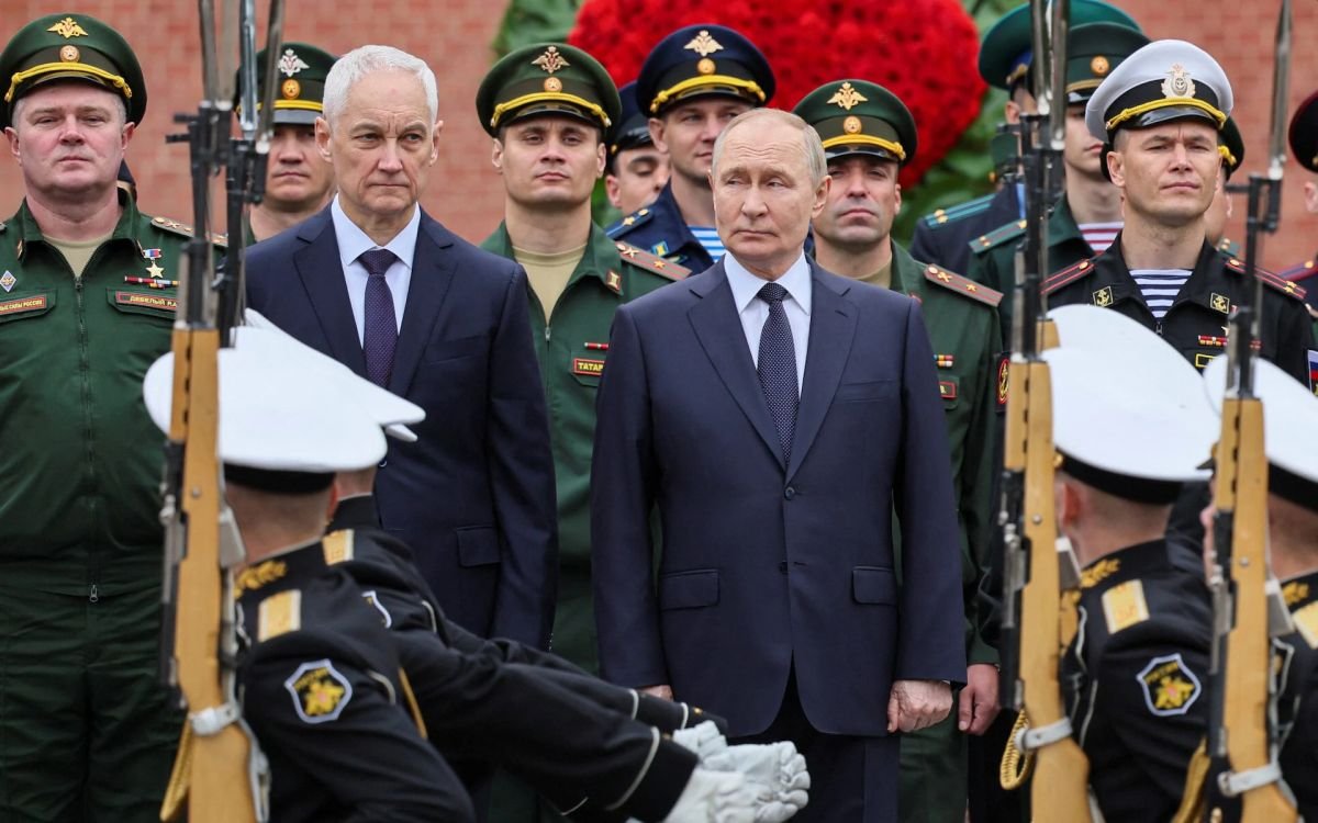 Menlu Iran Temui Putin Usai AS Bantu Israel Bombardir Situs Nuklir, Perang Dunia III?